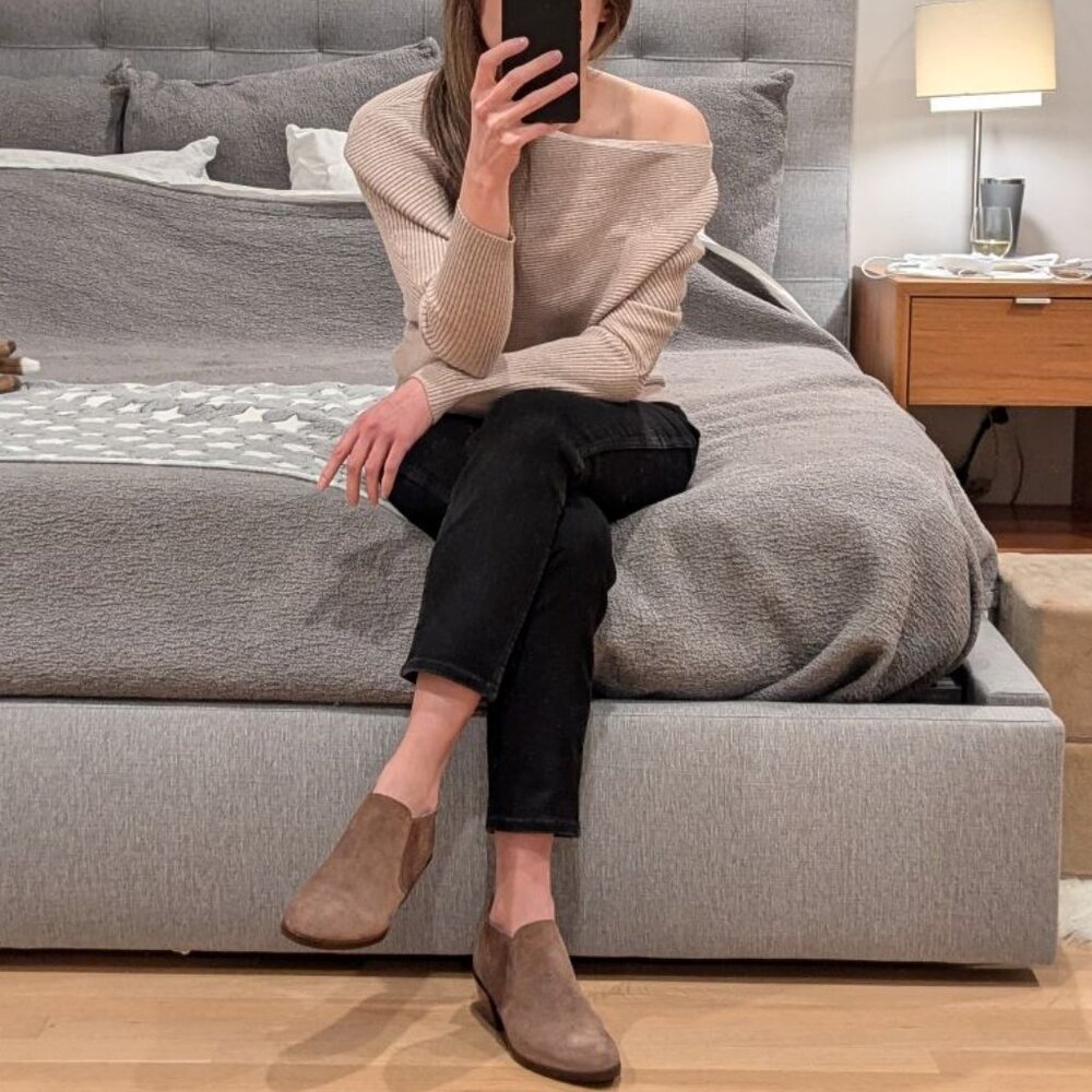 Like New Tod's Tex Ankle Bootie 36 Taupe Suede